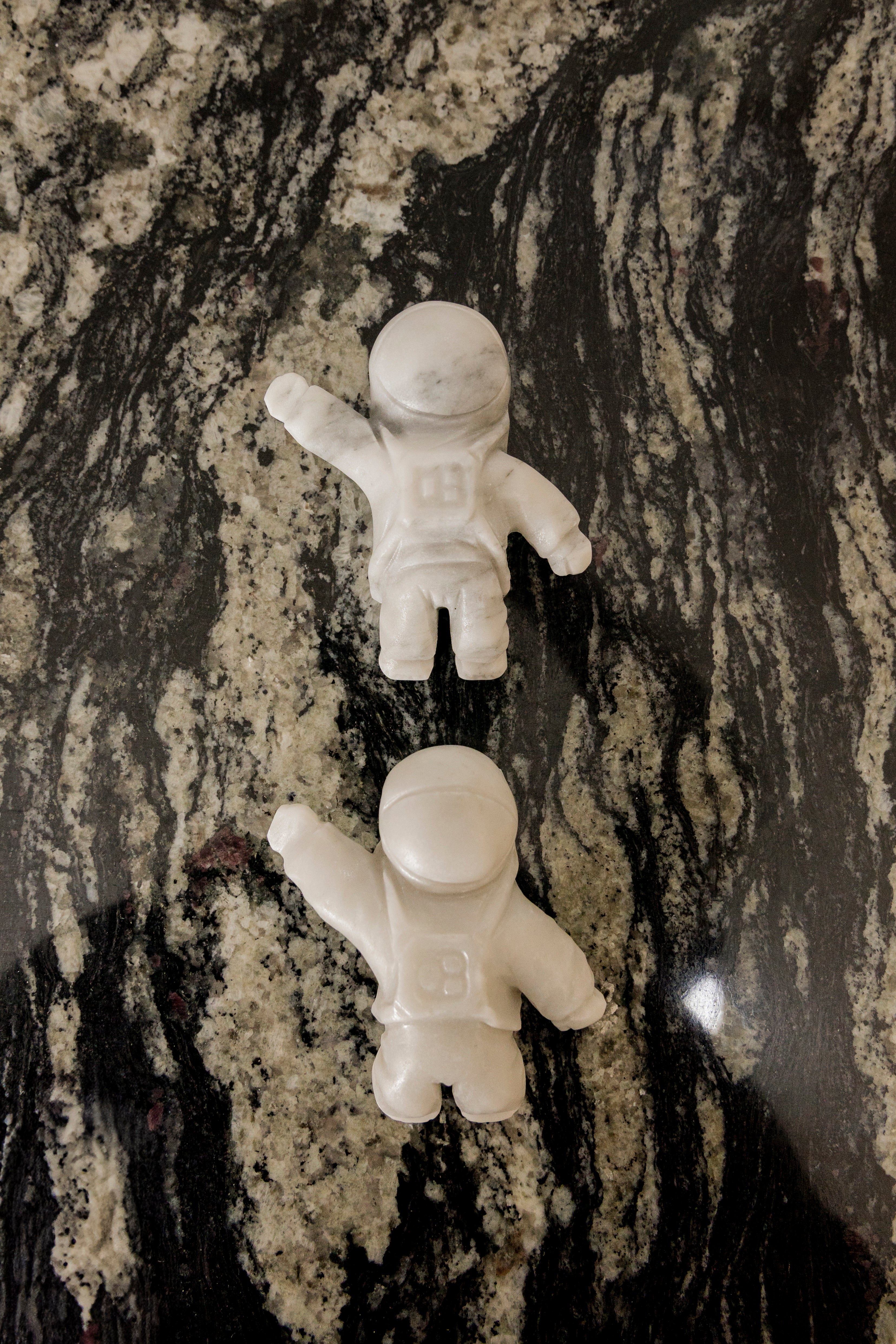 ASTRONAUTA VOLANDO