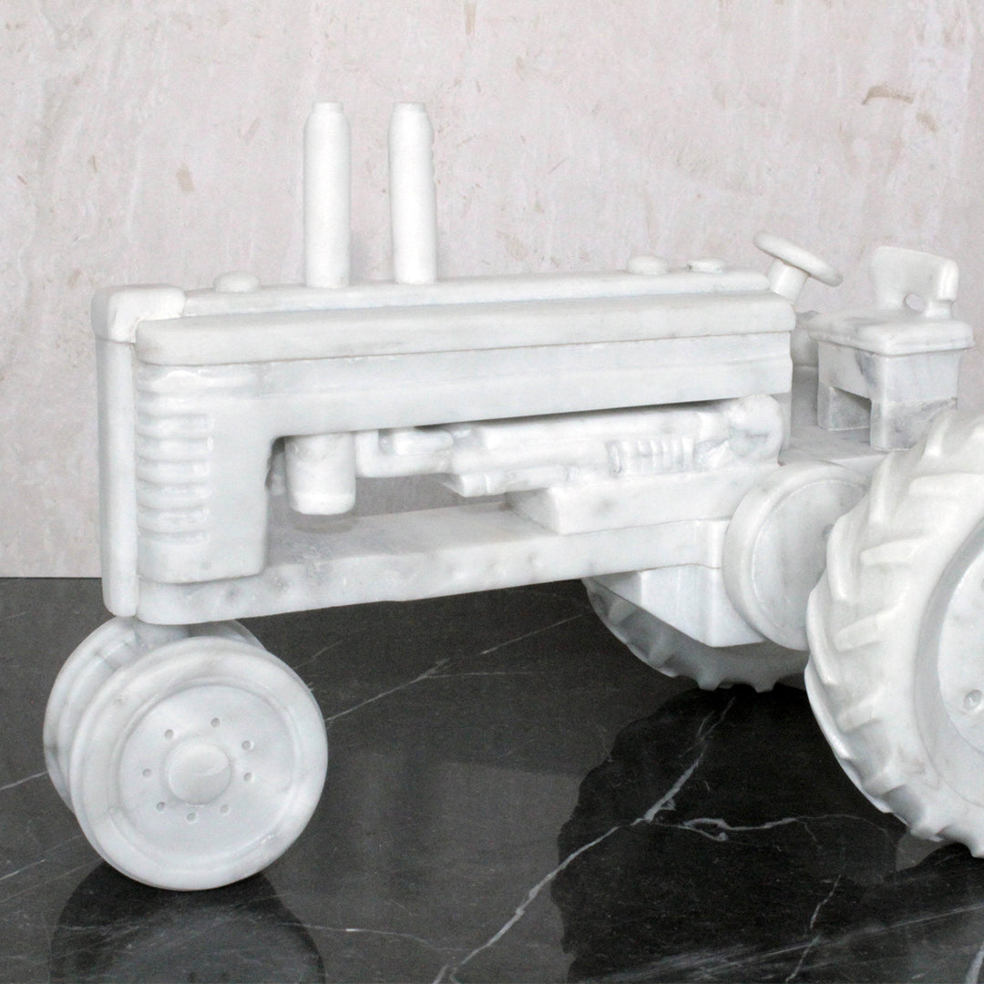 TRACTOR