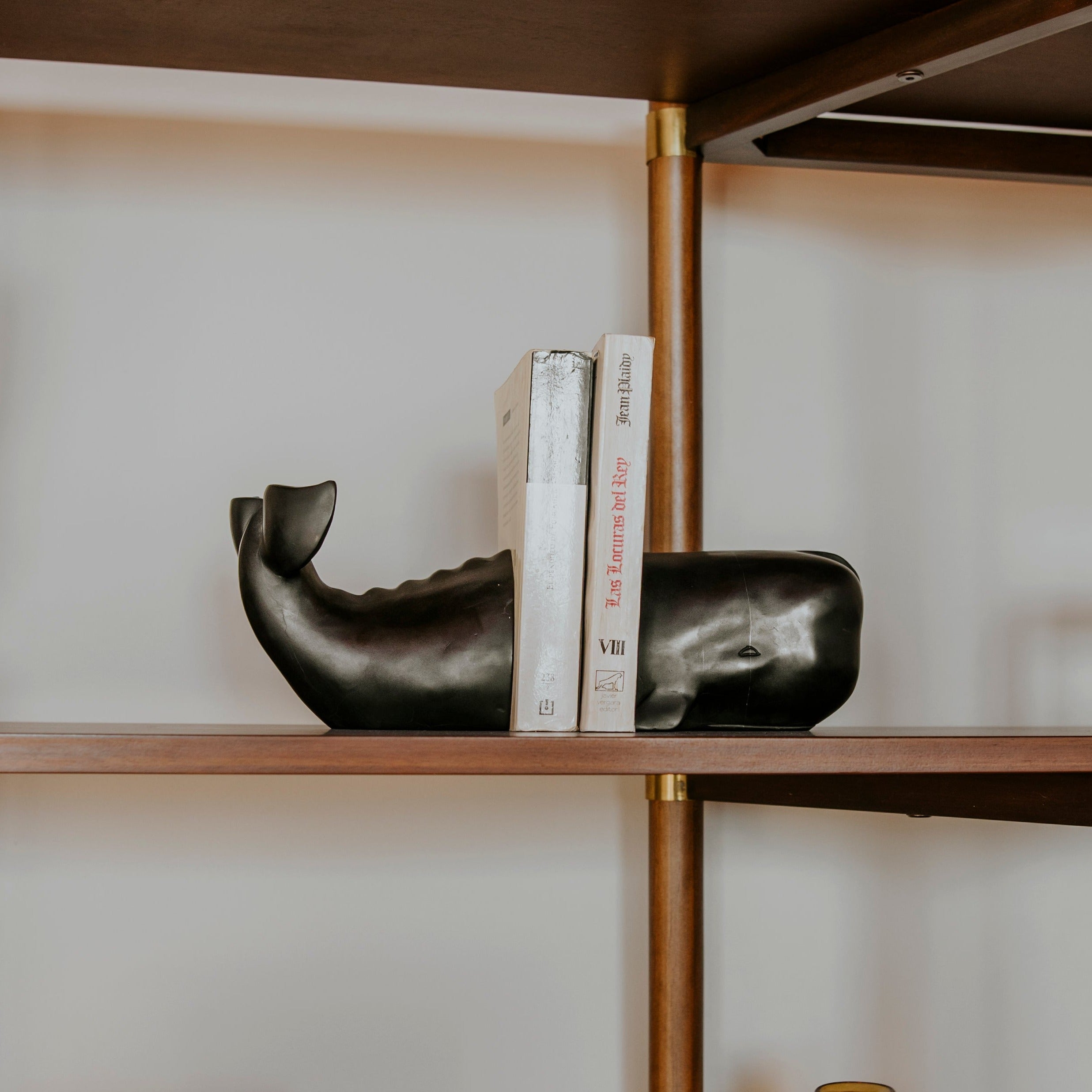 Sujeta Libros Ballena