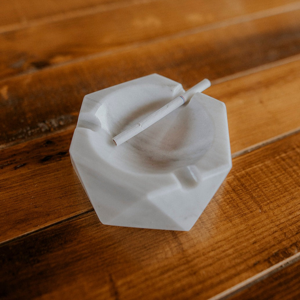 CENICERO FACETEADO PARA CIGARRO