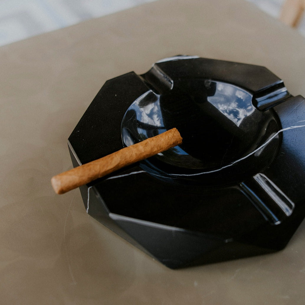 Cenicero faceteado para puro